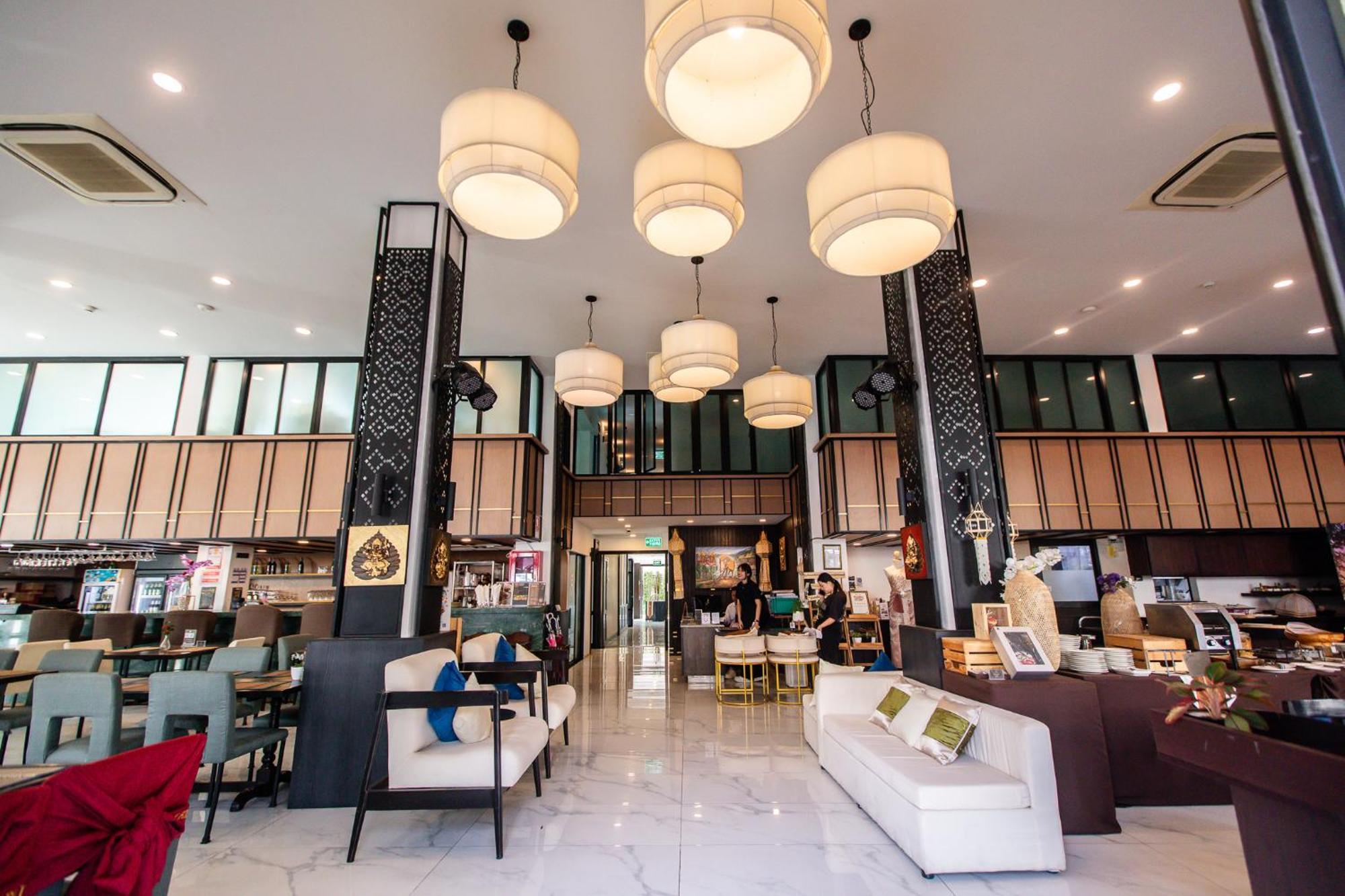 Hotel The Experience Walking Street Chiang Mai Esterno foto