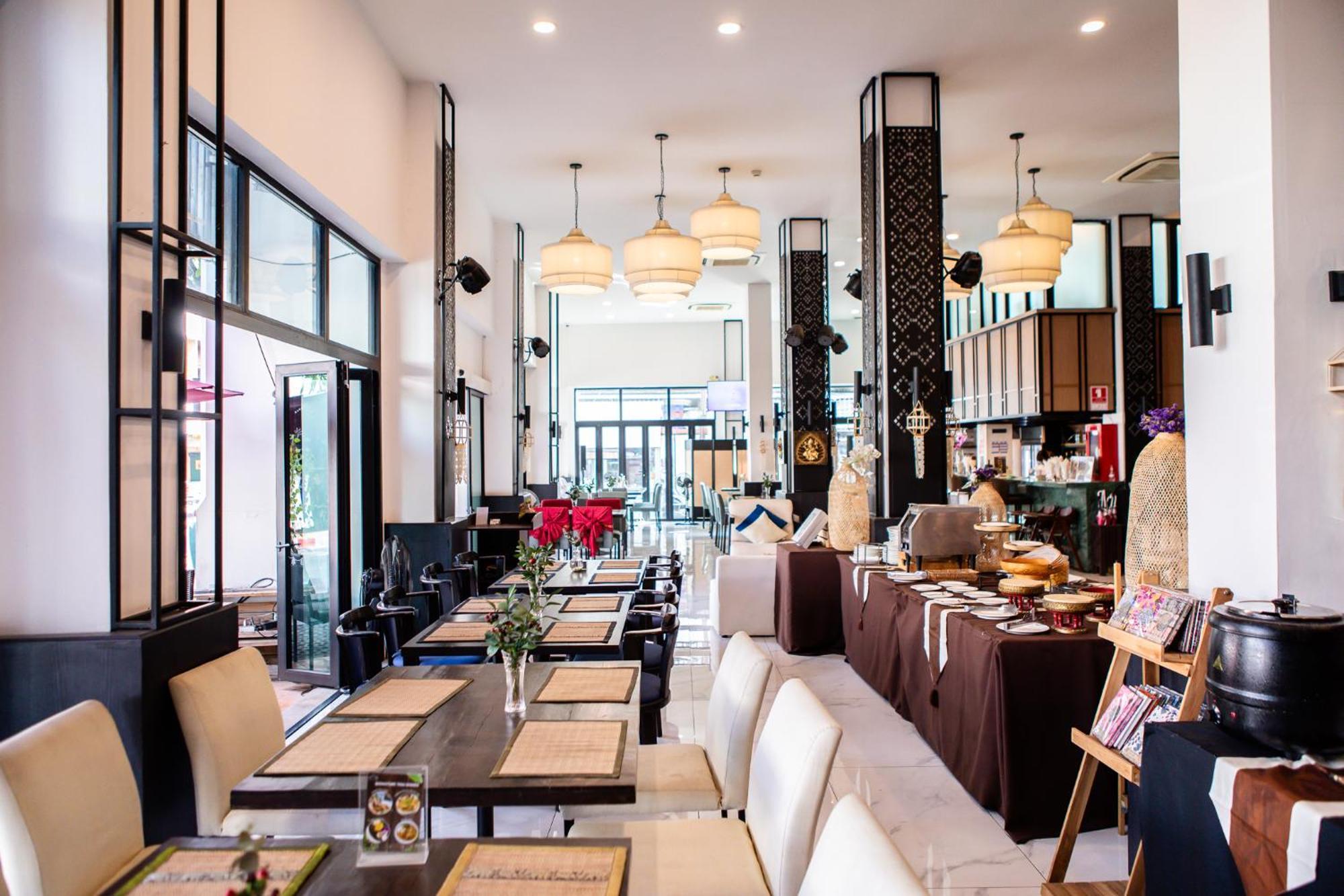 Hotel The Experience Walking Street Chiang Mai Esterno foto