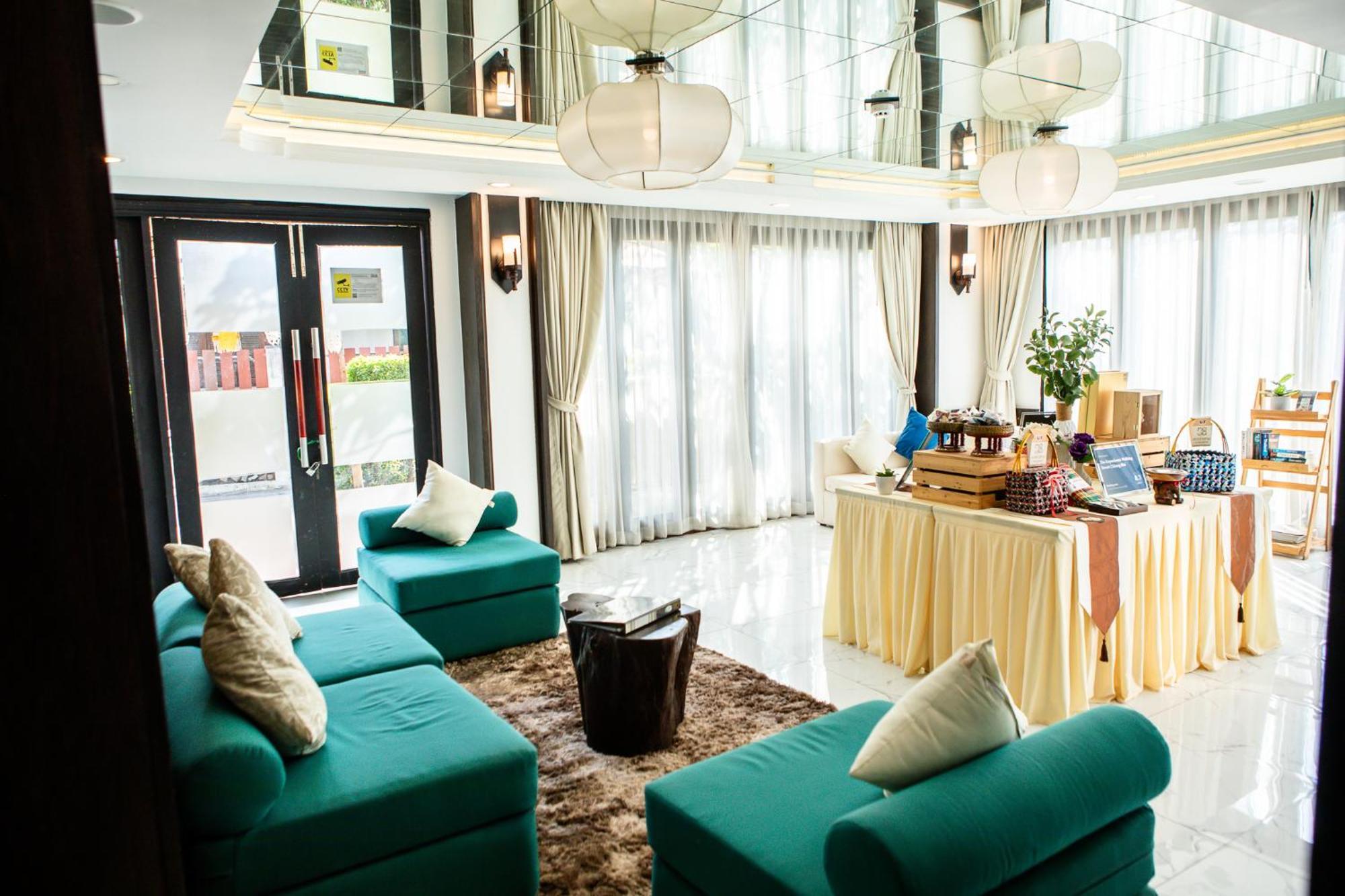 Hotel The Experience Walking Street Chiang Mai Esterno foto
