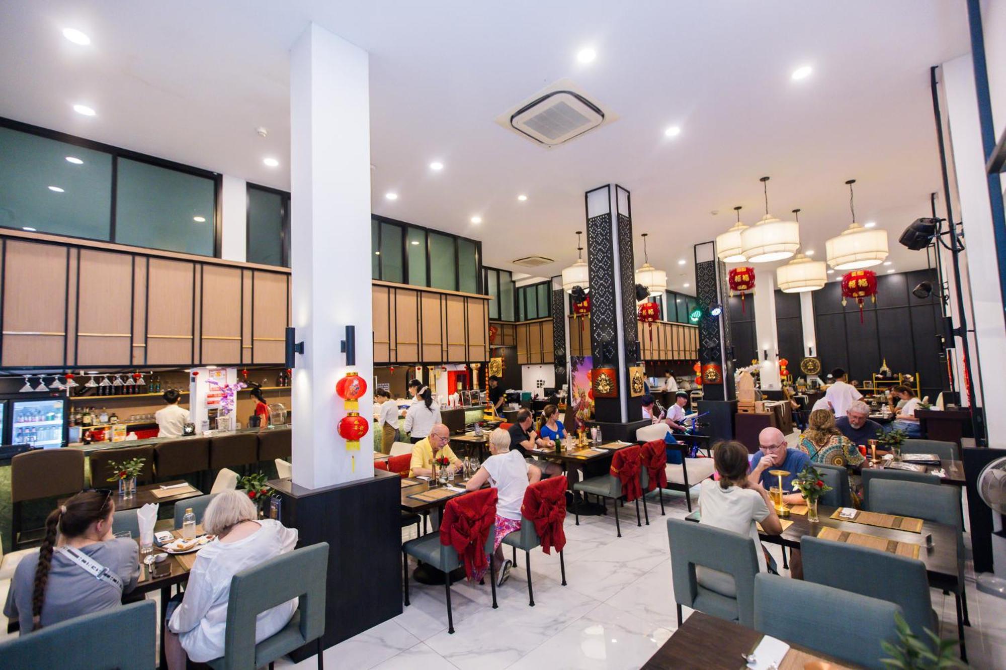 Hotel The Experience Walking Street Chiang Mai Esterno foto